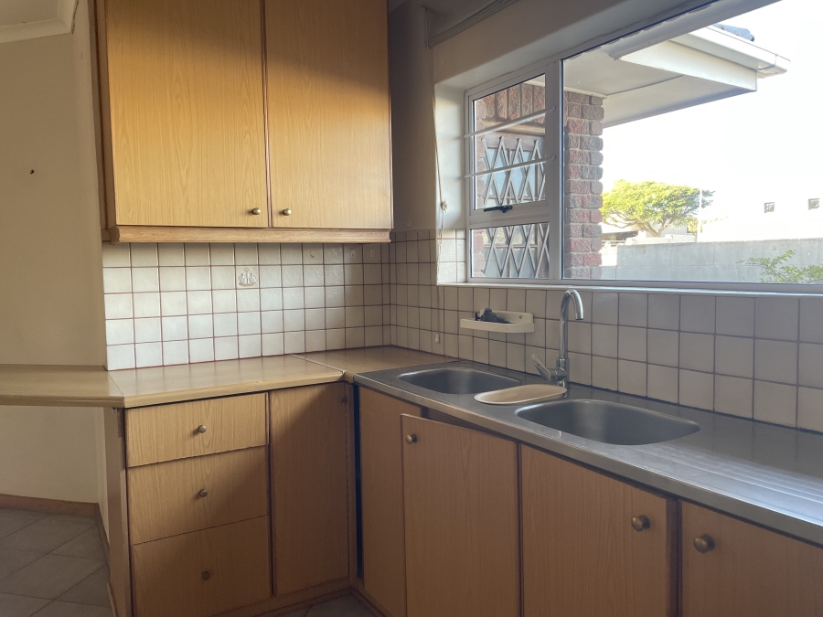 2 Bedroom Property for Sale in Myburgh Park Western Cape